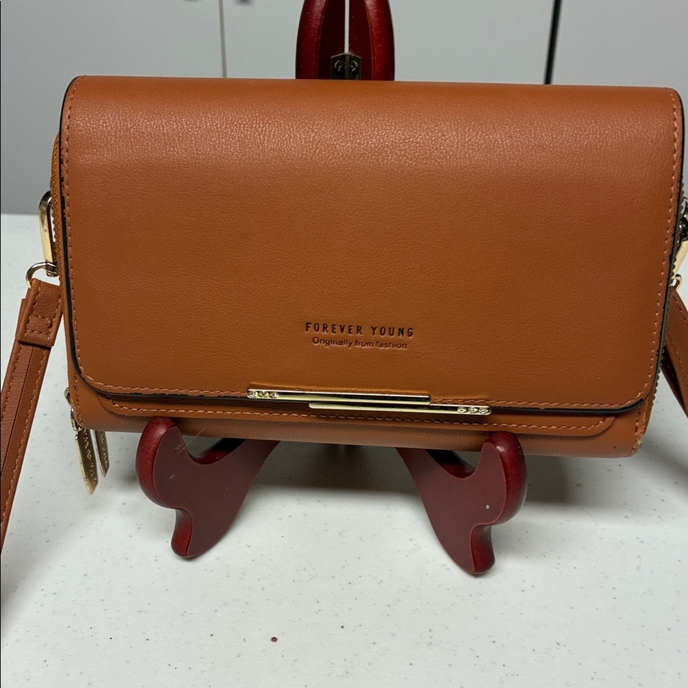Forever 21 Cognac Brown Crossbody Bag Faux Leather Adjustable Strap